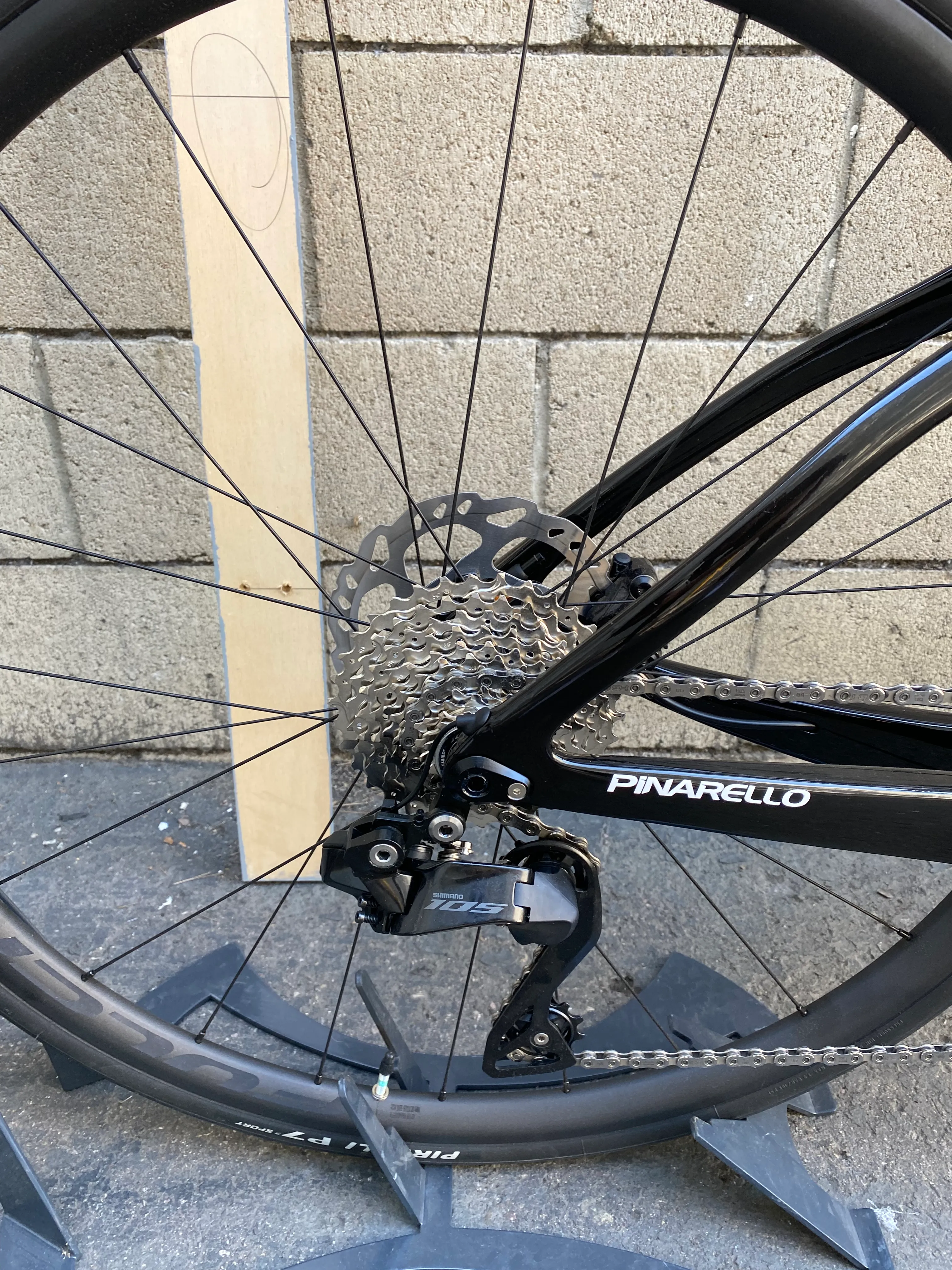 2024 Pinarello NYTRO Road E5 105 Di2