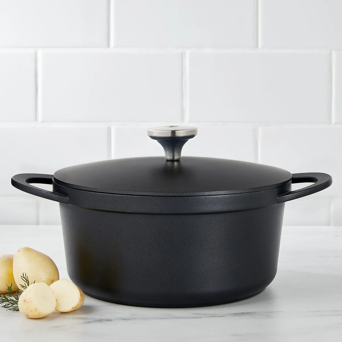 Agile Non-Stick Casserole 24cm / 4.2L Black Gift Boxed